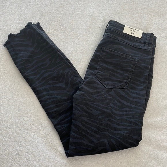 Zara HIGH WAISTED BLACK ZEBRA PRINT WOMENS Jeans size 38 - Picture 1 of 5
